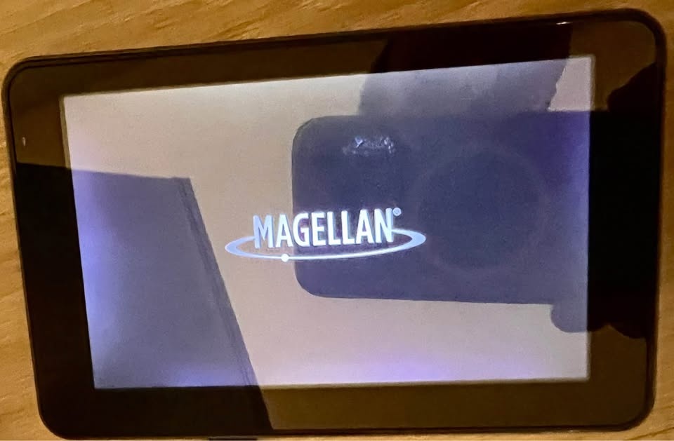 Magellan RoadMate 5430T-LM GPS - Like New, Open Box - photo 4