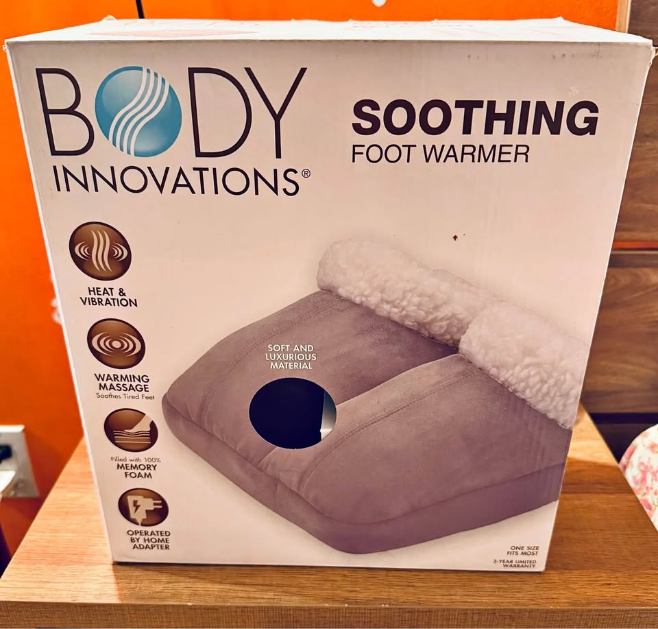 Foot warmer / massager