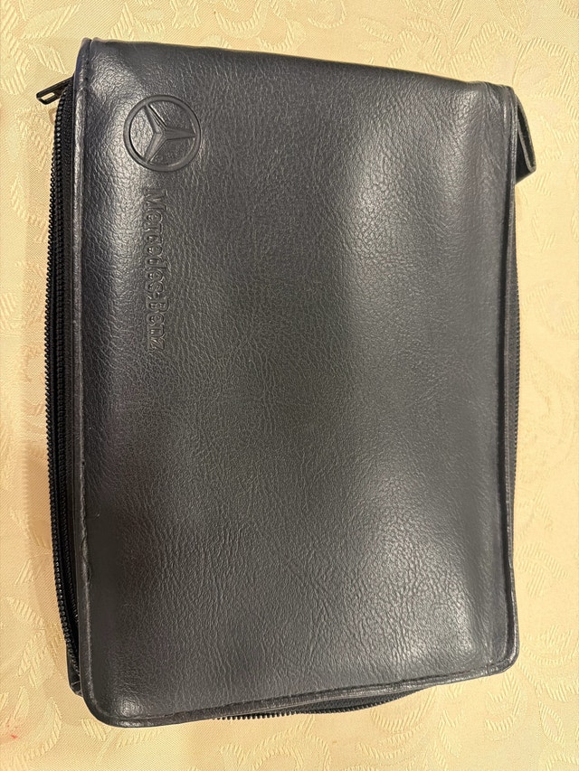 Genuine Mercedes Benz Leather Pouch - photo 4