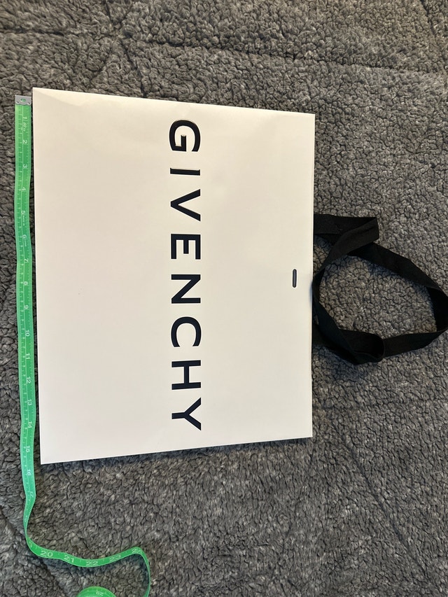 Givenchy Paris Boutique Designer Gift Bag - photo 2