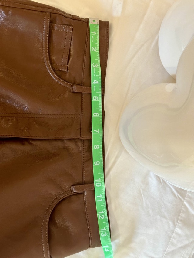 Wilfred Free Faux Leather Shorts Size 4 - photo 5