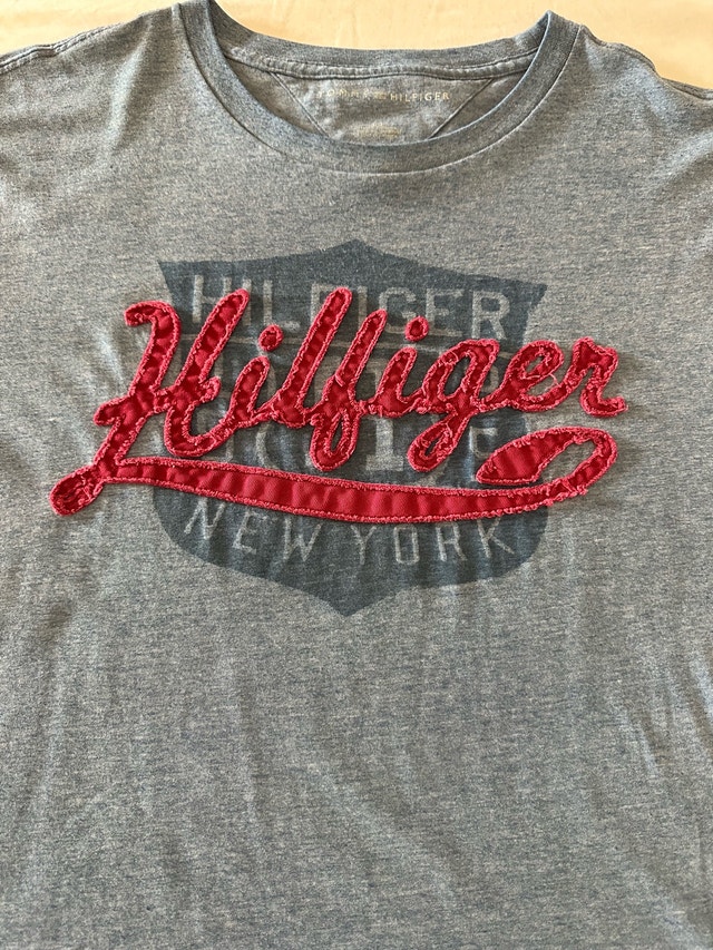 Vintage Rare Tommy Hilfiger Embroidered T-Shirt - Size L - photo 2