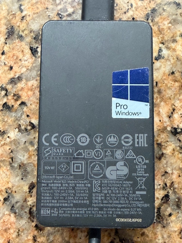 Microsoft 1625 Genuine Surface Pro Charger