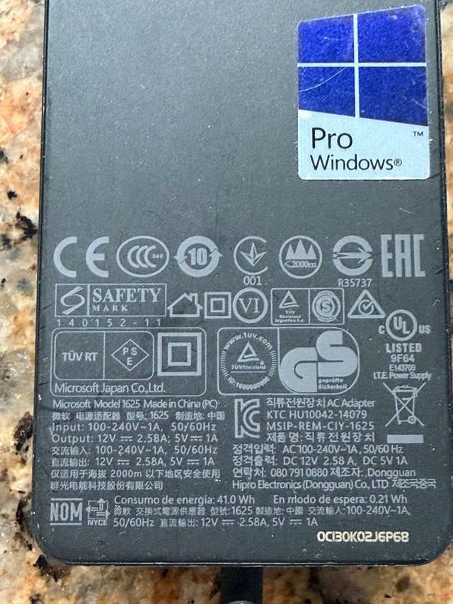 Microsoft 1625 Genuine Surface Pro Charger - photo 2