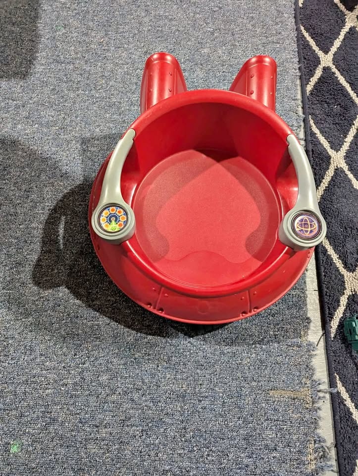 Radio Flyer Ride On Spin Saucer for Toddlers & Kids