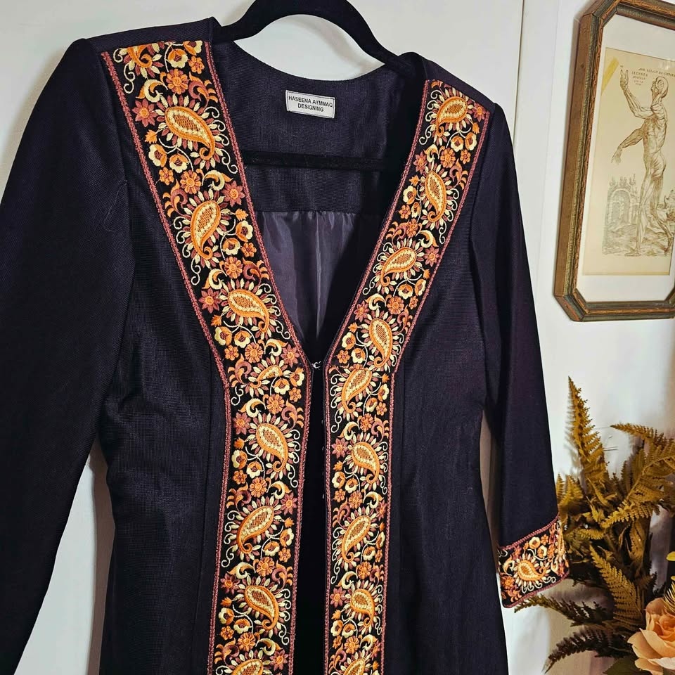 Kashmiri Style Embroidered Longline Duster Jacket Artisanal Hase - photo 2