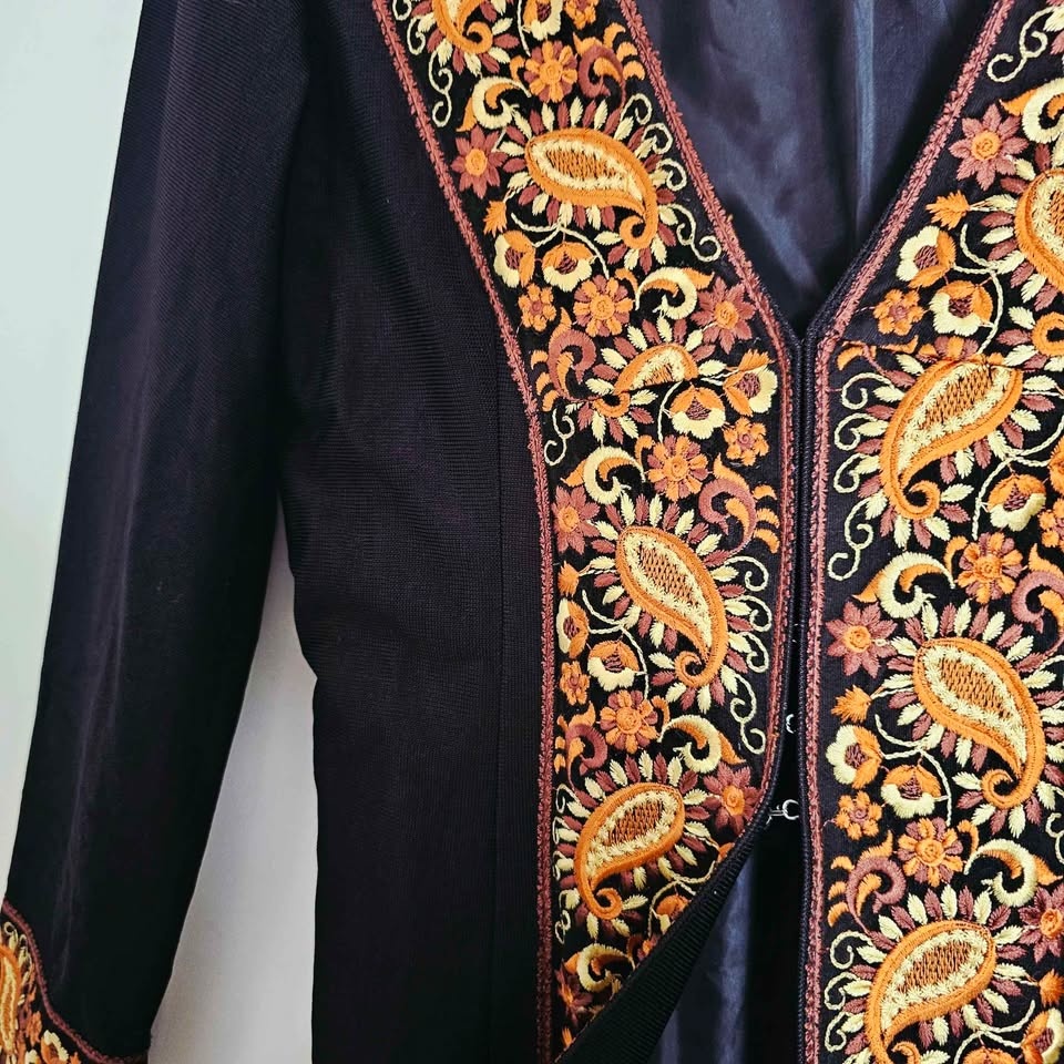 Kashmiri Style Embroidered Longline Duster Jacket Artisanal Hase - photo 4