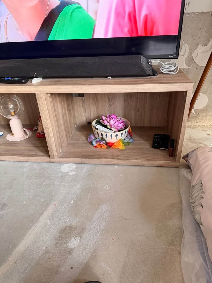 Besta Ikea TV Stand - photo 5