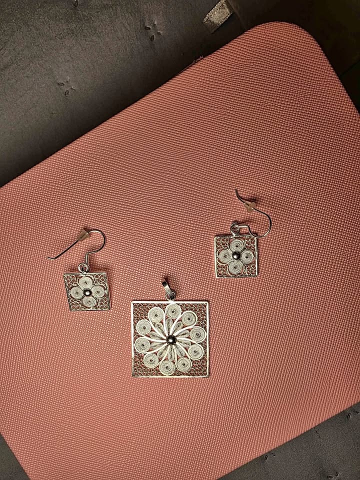 New Colombian Filigree Jewelry Set – Earrings & Pendant - Silver