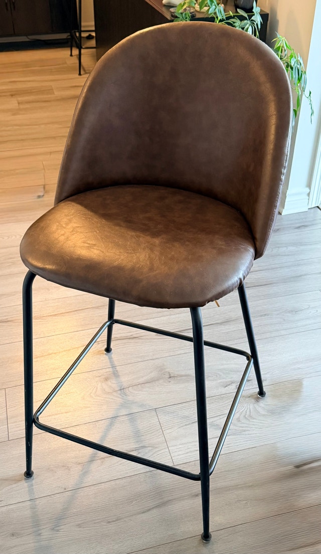 4 Leatherette Counter Chairs