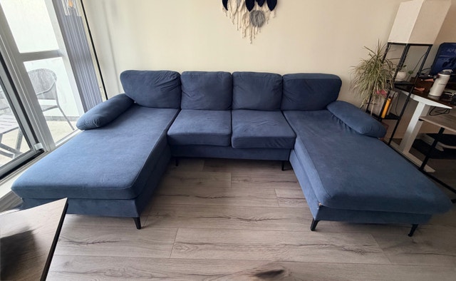 U Shaped 4 Seater Blue Couch - photo 2