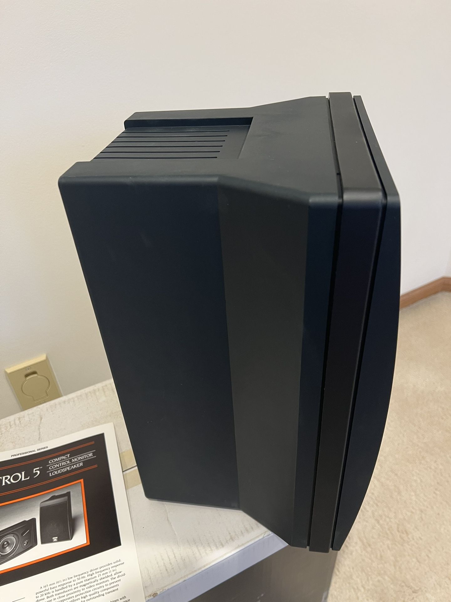 JBL PROFESSIONAL CONTROL 5 SYSTEM - photo 2