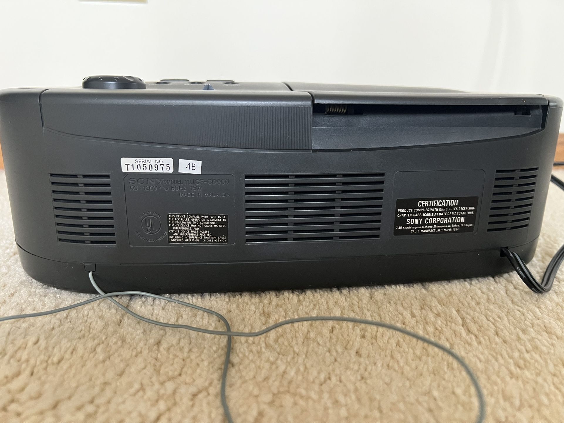 SONY AM/FM COMPACT DISC DUAL ALARM RADIO CD 800 - photo 3