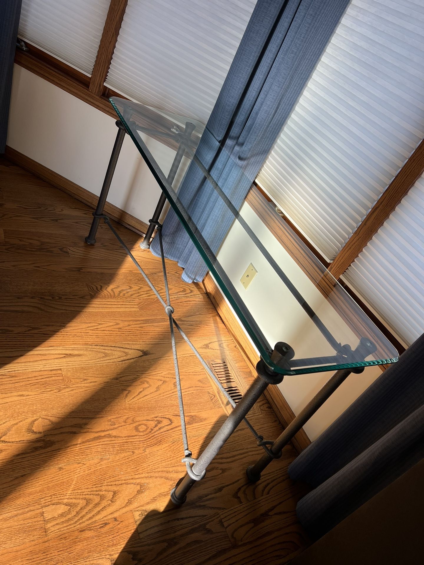 Ethan Allen Glass Sofa Table - Mint Condition - photo 3