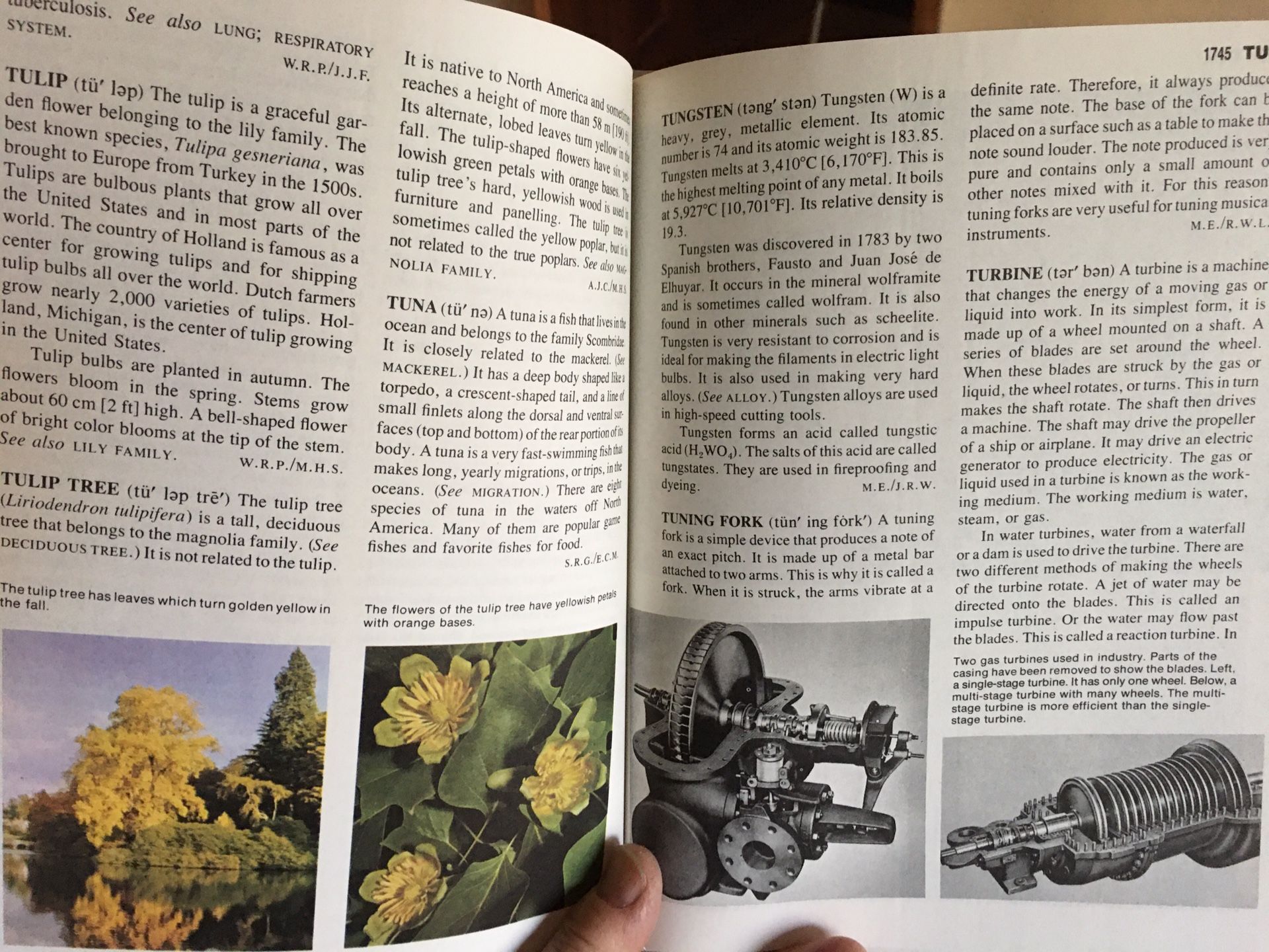 Funk & Wagnalls Science Encyclopedia 21 Vol. Set - photo 4