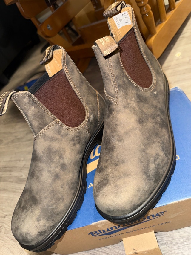 Men's Blundstone Rustic Brown Chelsea Boots - Size 8 AUS / 10.5-