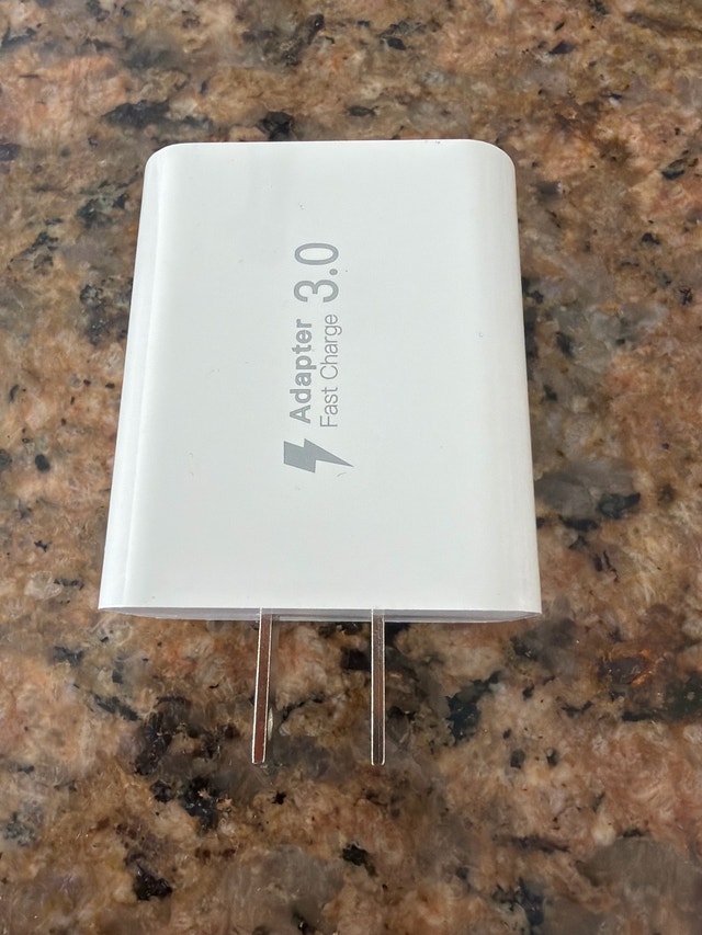 Brand new 4 devices power Adapter Fast Charger for USB and USB-C