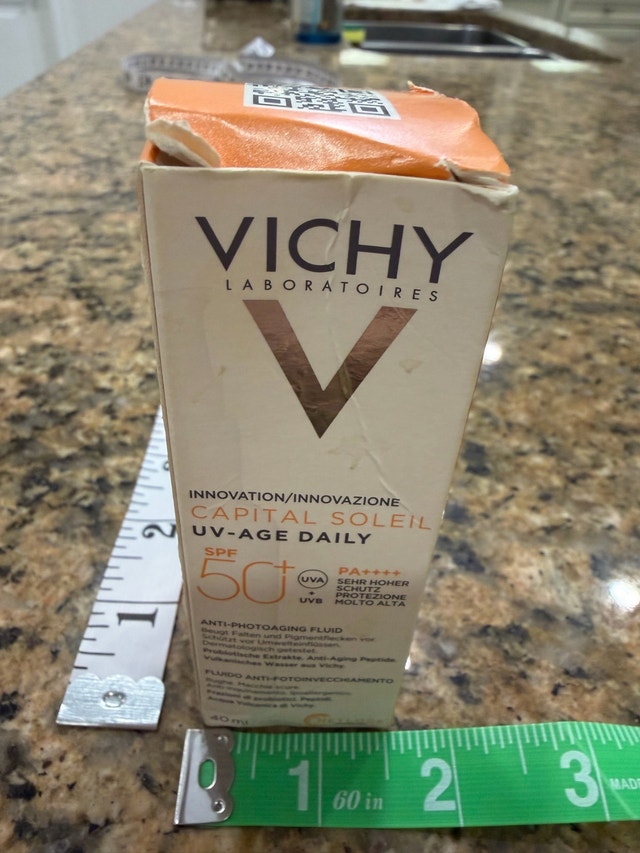 Vichy Laboratoires Capital Soleil UV-Age Daily SPF 50 Sunscreen - photo 4