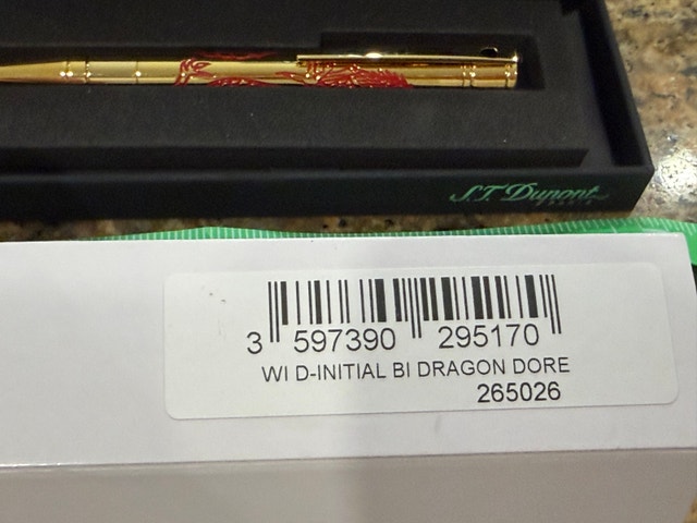S.T. Dupont Paris Golden Red Dragon Pen - Brand New - photo 3