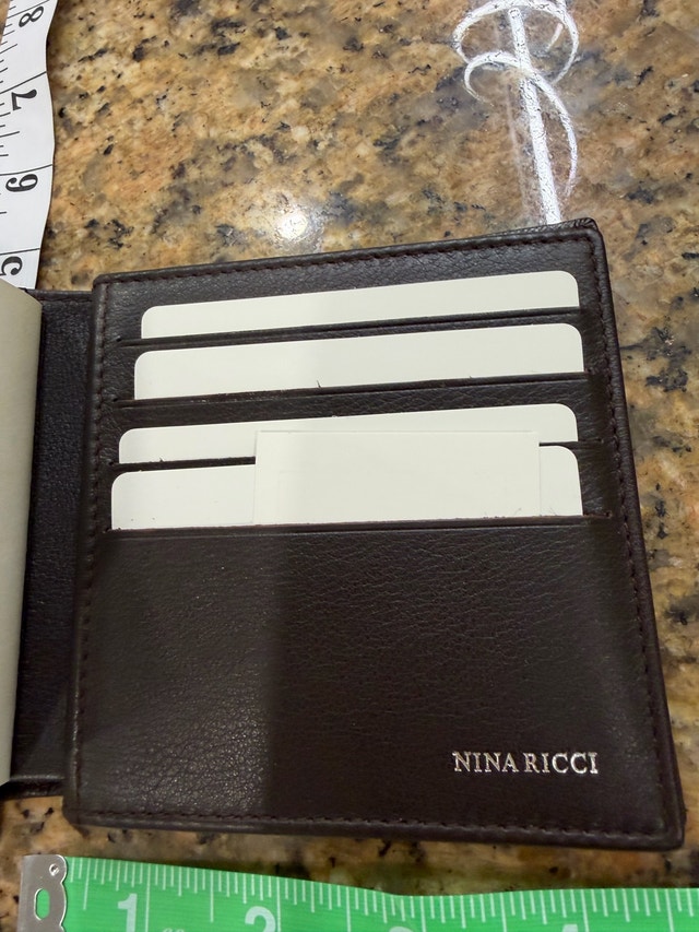 Nina Ricci Paris Leather Wallet - New w/ Box - photo 3