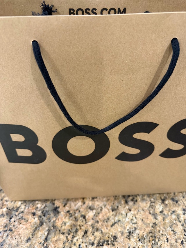 Brand New Hugo Boss Boutique Bag - photo 4