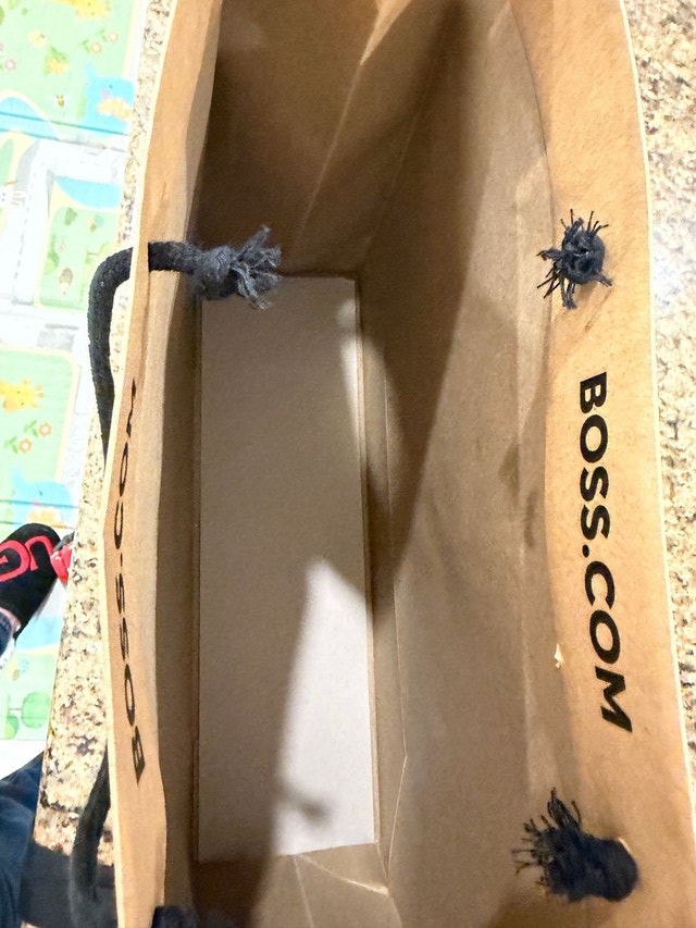 Brand New Hugo Boss Boutique Bag - photo 5