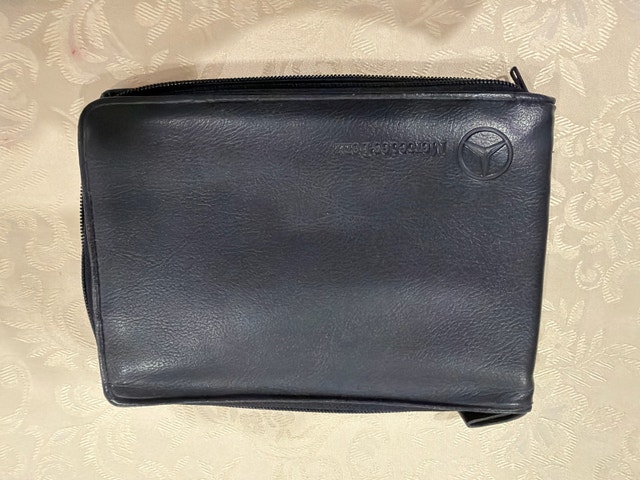 Genuine Mercedes Benz Leather Pouch - photo 3