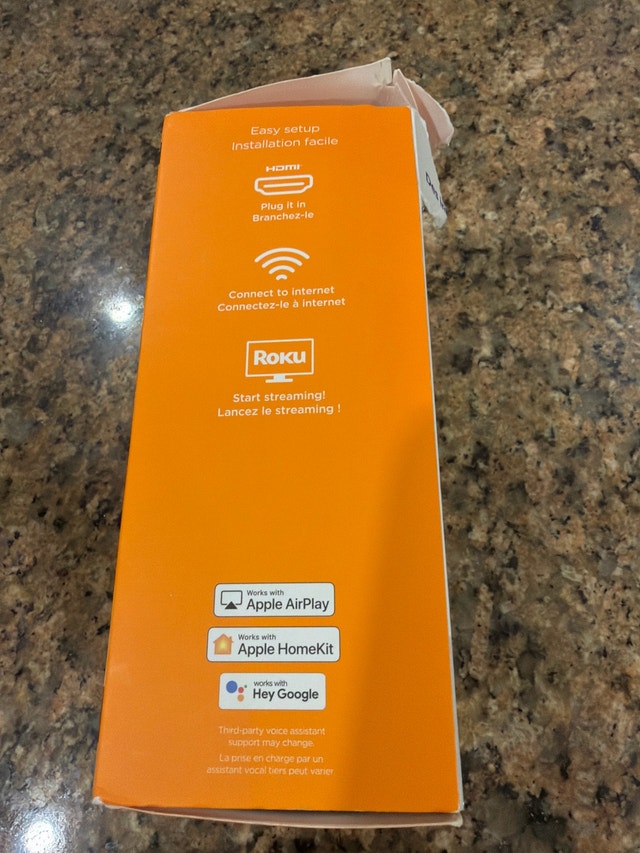 Like New Roku Premiere HD 4K HDR box with remote - photo 2