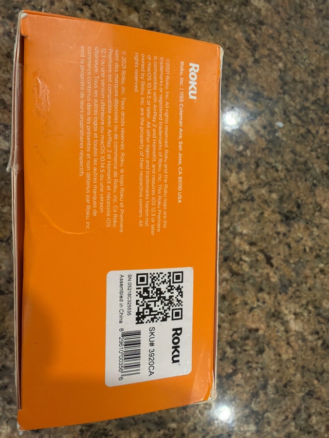 Like New Roku Premiere HD 4K HDR box with remote - photo 4