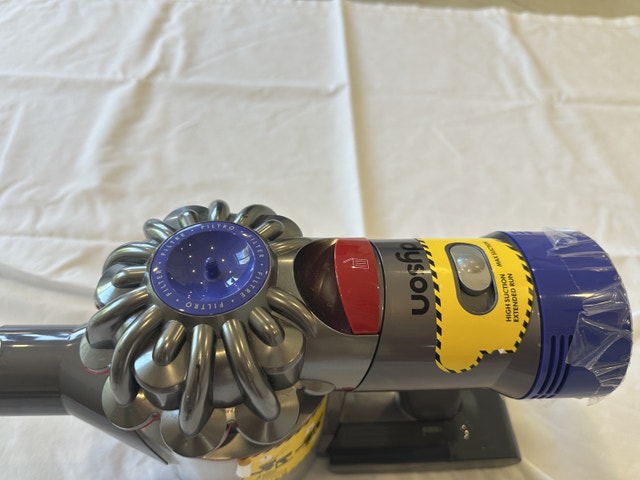 Like New Dyson V8 Absolute Cordless Stick Vacuum - photo 2
