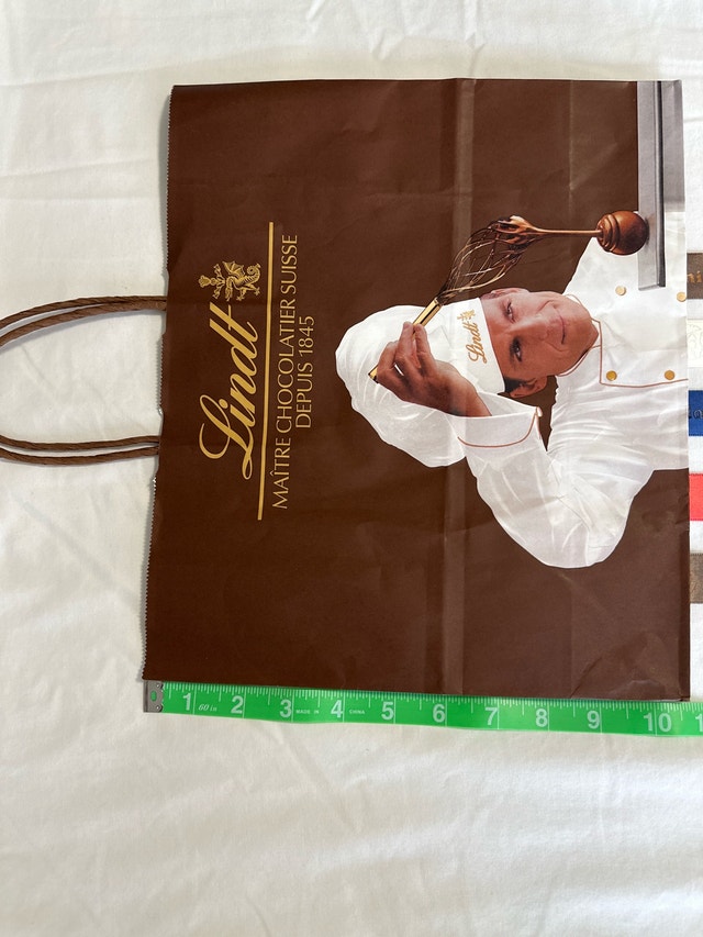 Lindt Chocolate Boutique Paper Gift Bag - photo 2