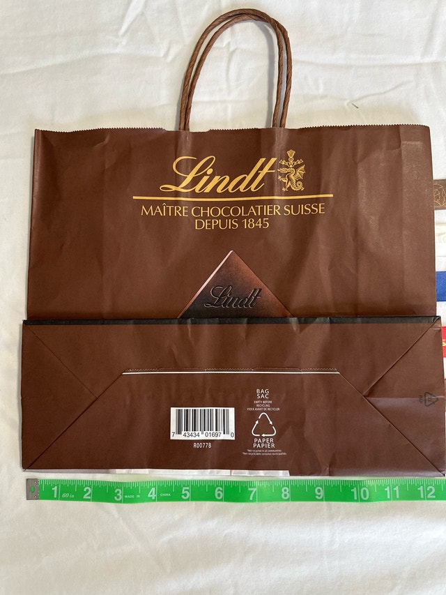 Lindt Chocolate Boutique Paper Gift Bag - photo 3