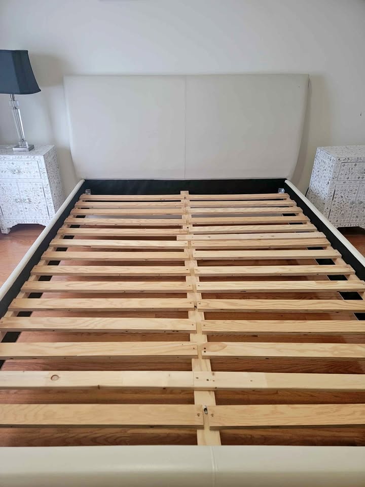 Queen Modern Cream Upholstered Platform Bed