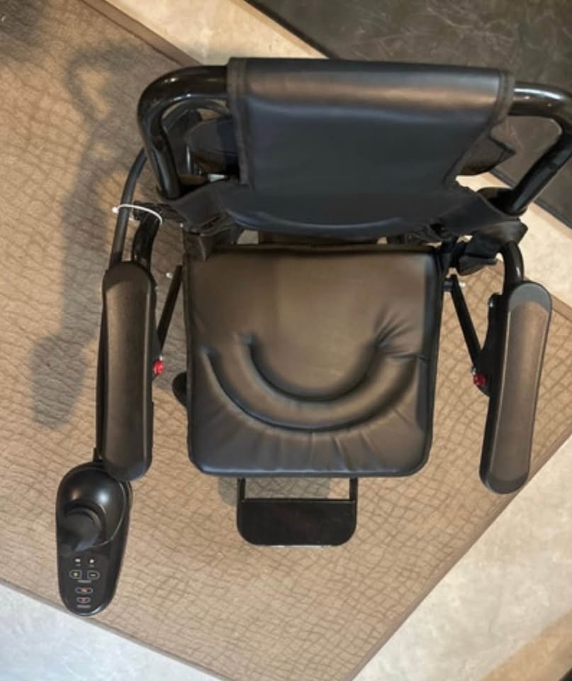 Foldable Electric wheelchair - photo 2