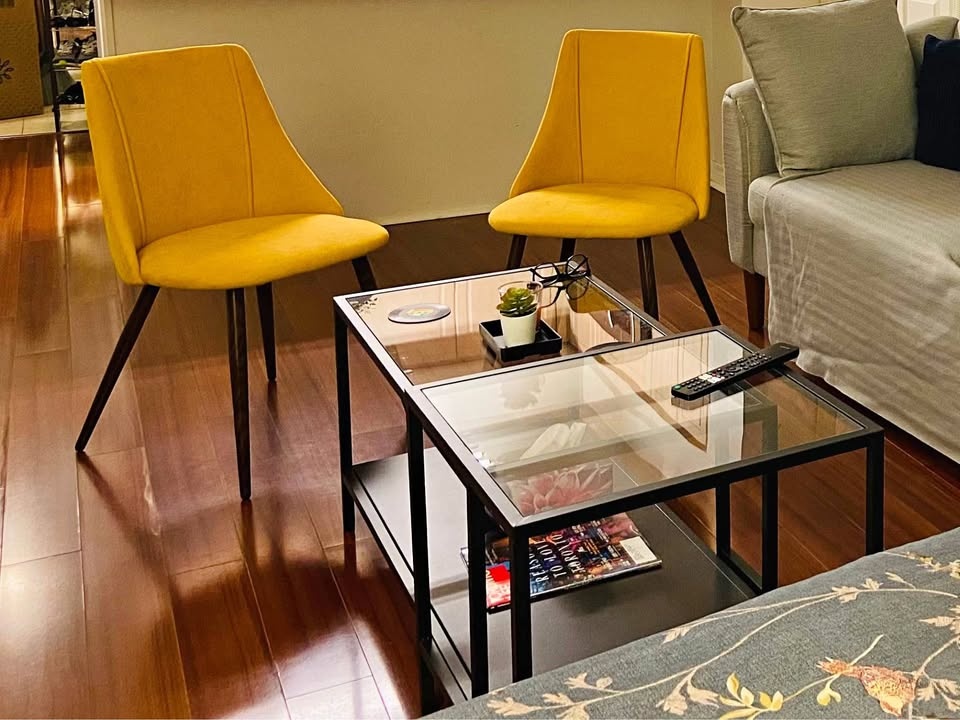 2 Yellow Chairs