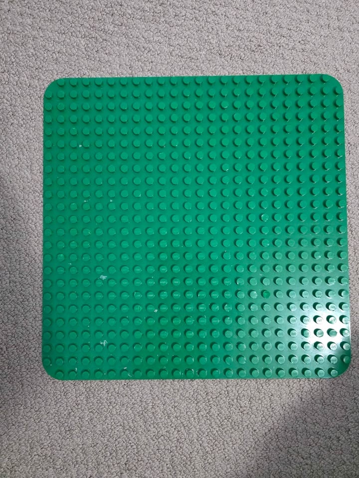 Lego Duplo 75 Pcs + Green Mat - photo 3
