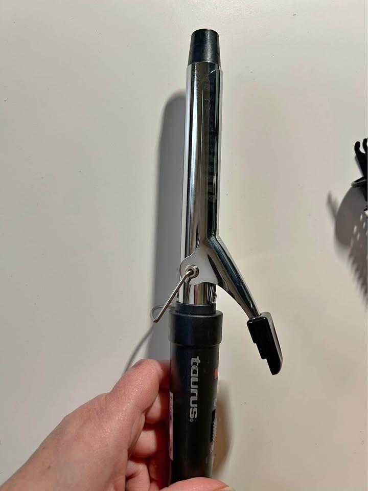Curling Iron Taurus