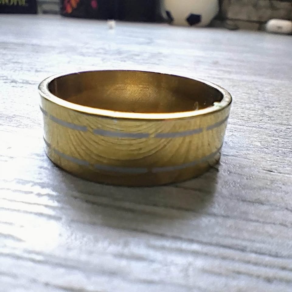 White Striped Gold Ring - photo 4