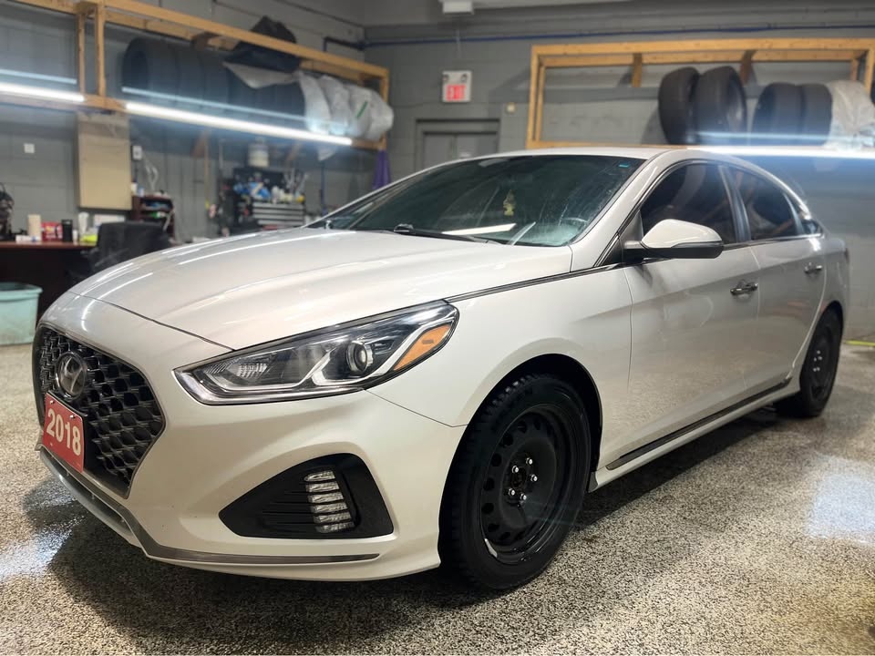 2018 Hyundai Sonata Sport - photo 2