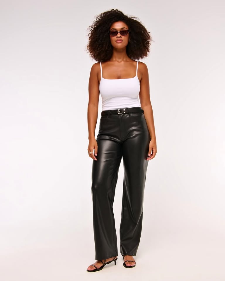 A&F Curve Love High Rise 90s Relaxed Vegan Leather Pant
