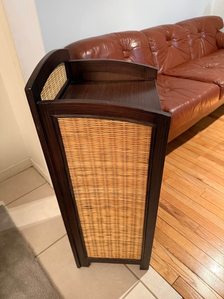 Estate Sale - Vintage Dark Wood Accent Stand with Rattan Inlay - photo 2