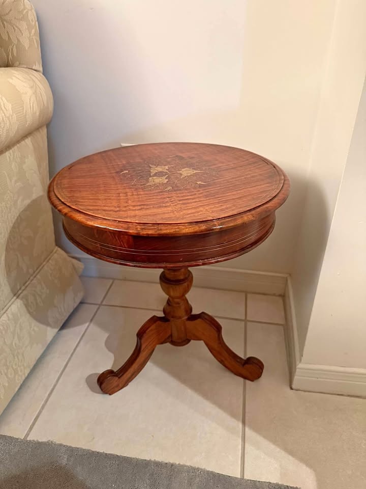 Elegant Vintage French-Style Inlaid Side Table
