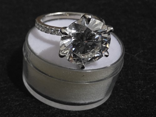 Ring For Woman Diamond Gold 18k - photo 3
