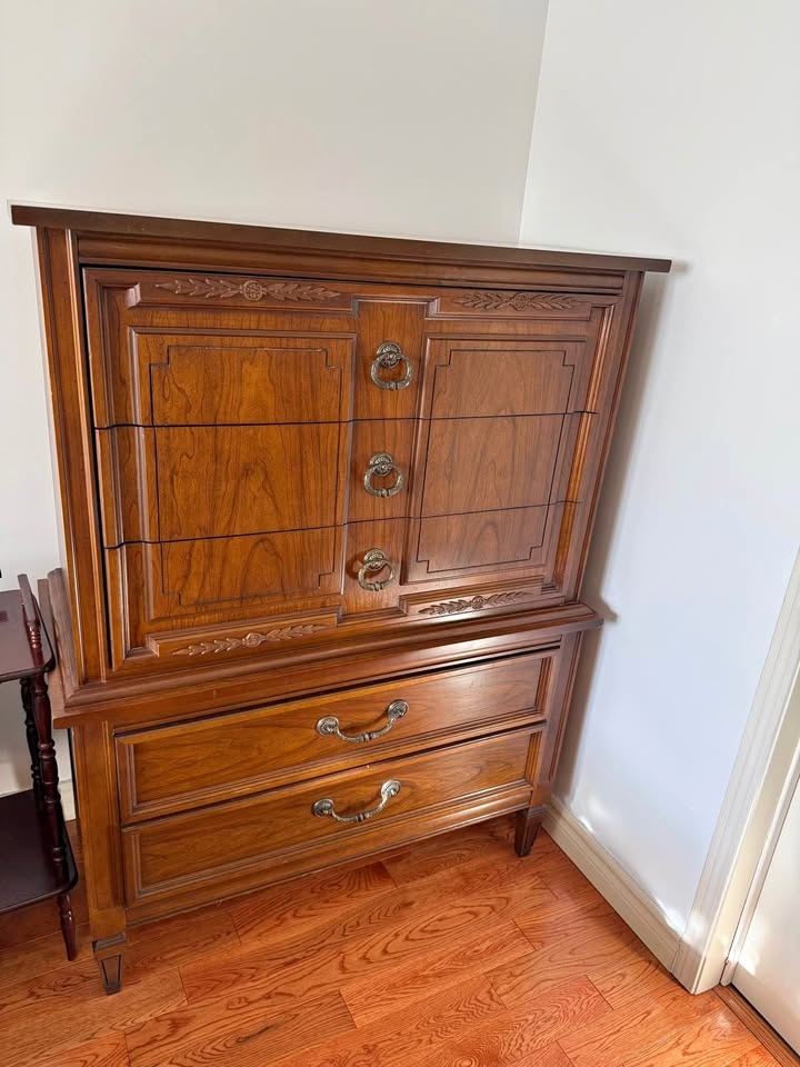 Estate Sale - MCM Vintage Walnut Dresser