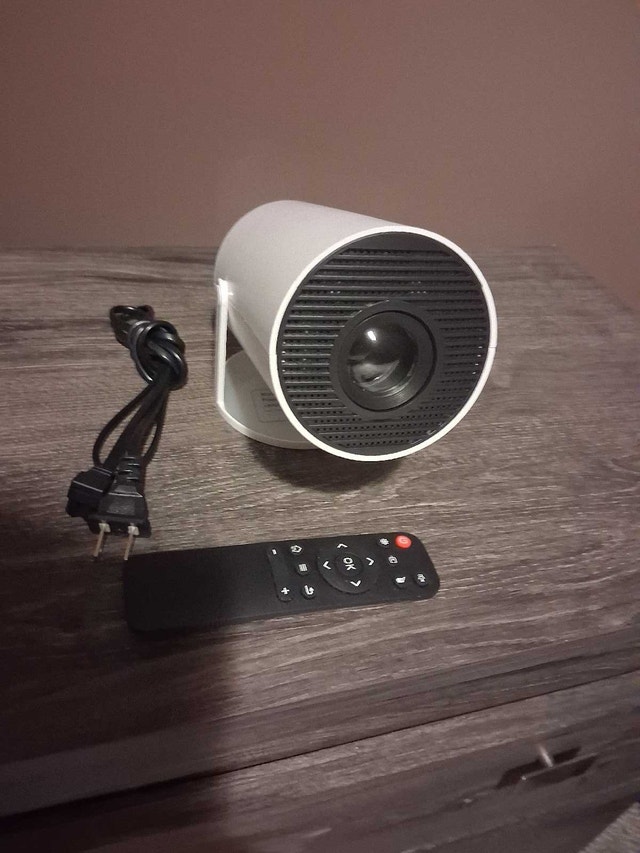 HY300 Projector - photo 5