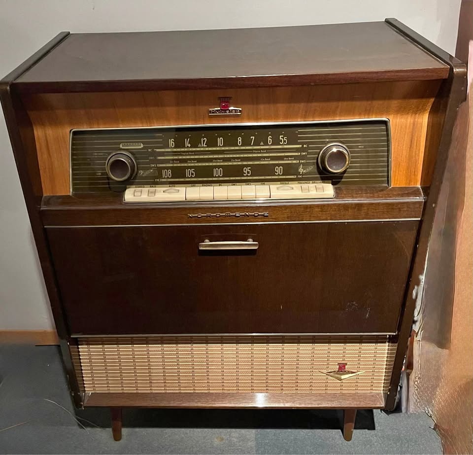 Mid Century Modern Nordmende Caruso Console Radio & Phonograph