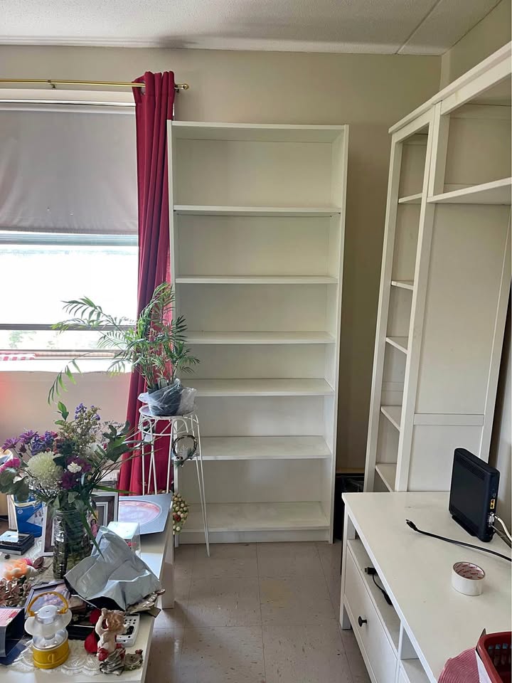 Five shelf White bookcase