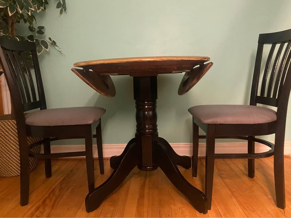 Refinished Compact Table & Chairs Set - $220 (HRM) - photo 5