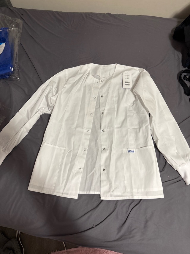 New MOBB Lab Coat XXS – White, Perfect Condition