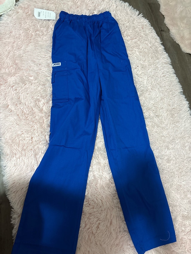 Brand New MOBB Scrubs – XXS Navy Blue (2 Sets, Never Worn!) - photo 4